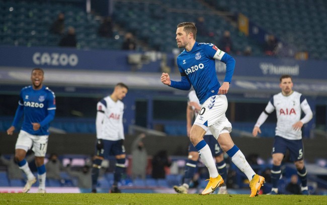 单调的传球 单调的传球